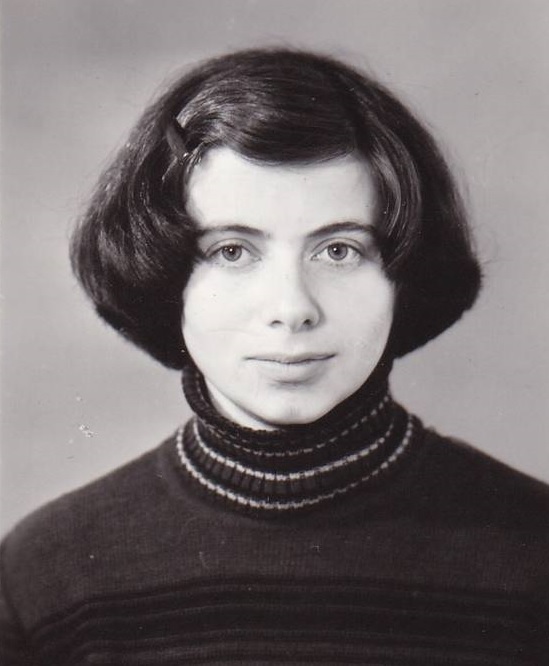 Лобова (Куперберг) Людмила в 1982